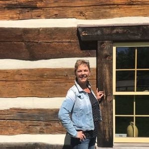 Meet your Posher, Carol